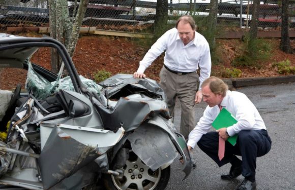 All About Hiring And Working With A Car Accident Lawyer!