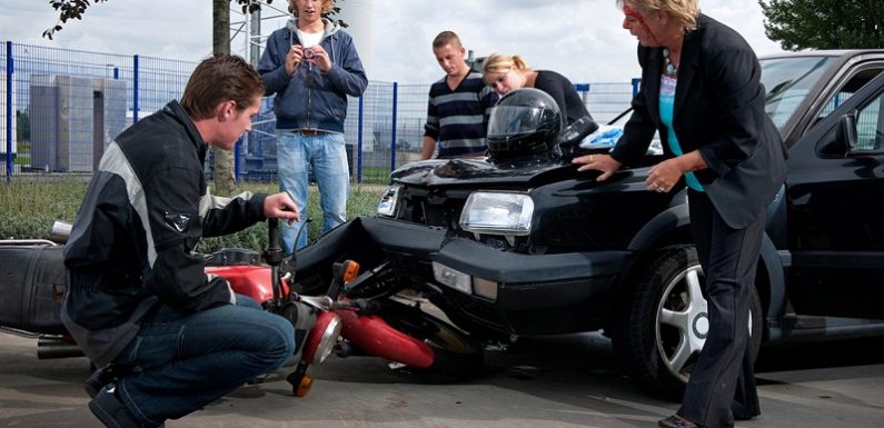 Reasons why you need a lawyer after a Car Accident – Law Ryre Search