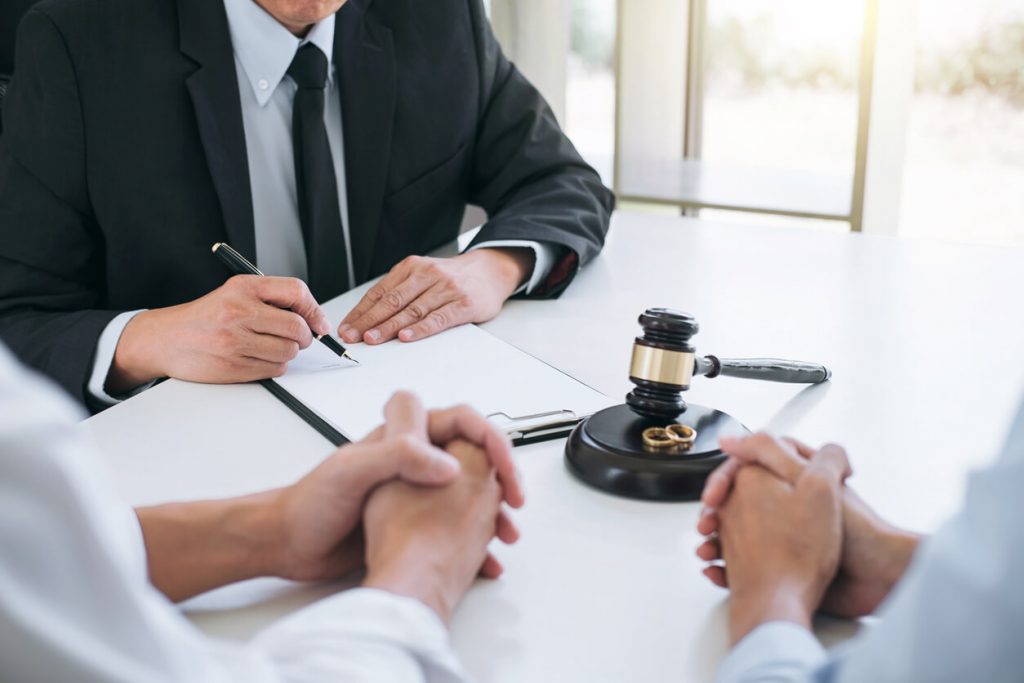 Why Should I Hire a Divorce Lawyer