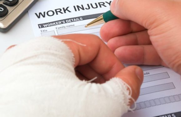 4 Benefits of Hiring a Workers’ Compensation Attorney