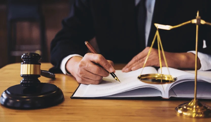 How Lawyers Can Help You Navigate Labor and Employment Law